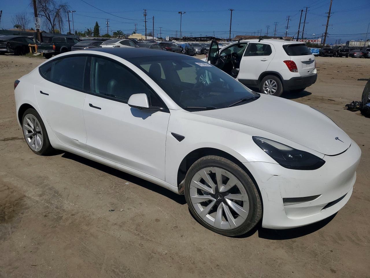 2021 Tesla Model 3 - Image 4