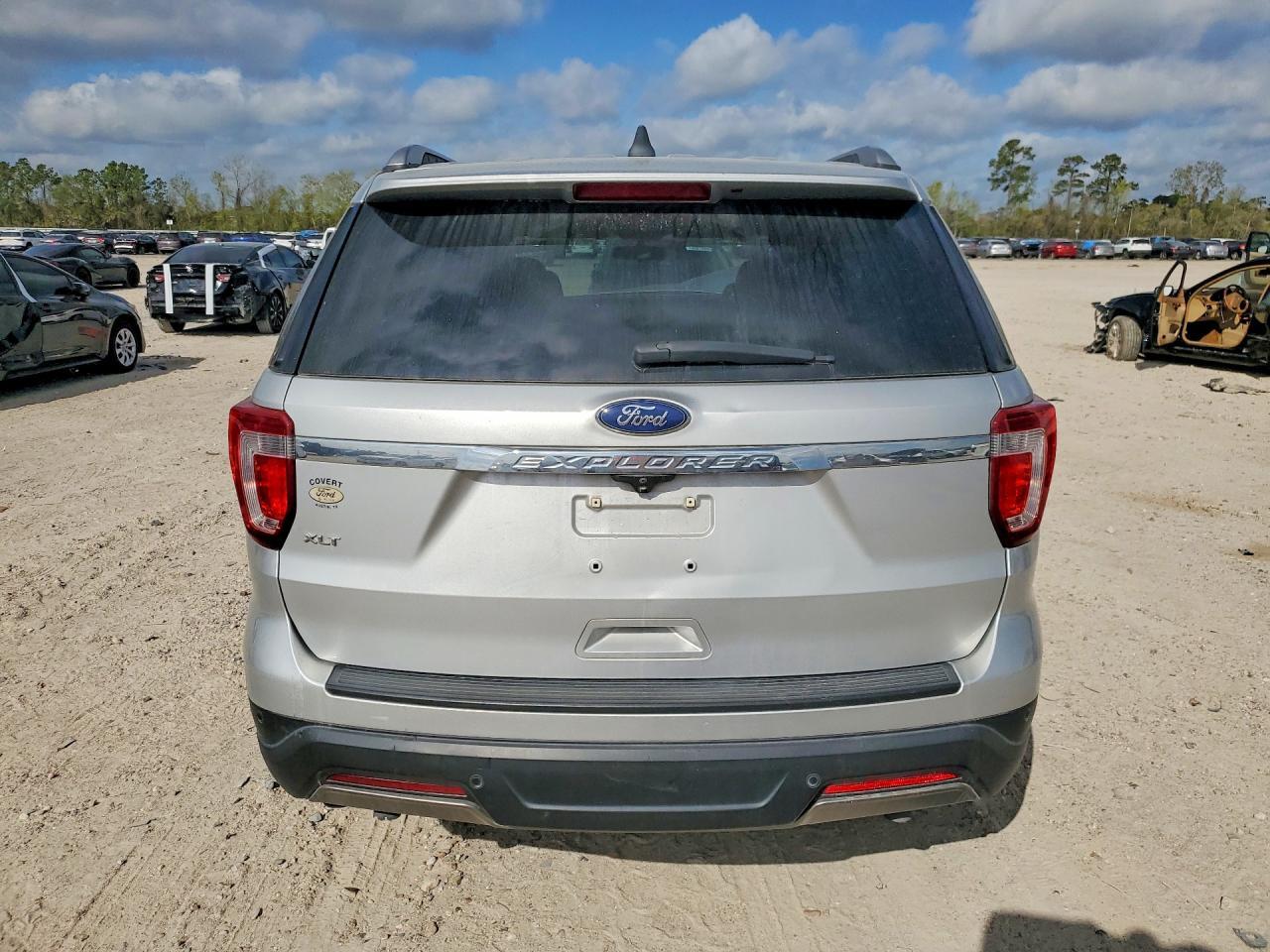 2019 Ford Explorer Xlt - Image 6