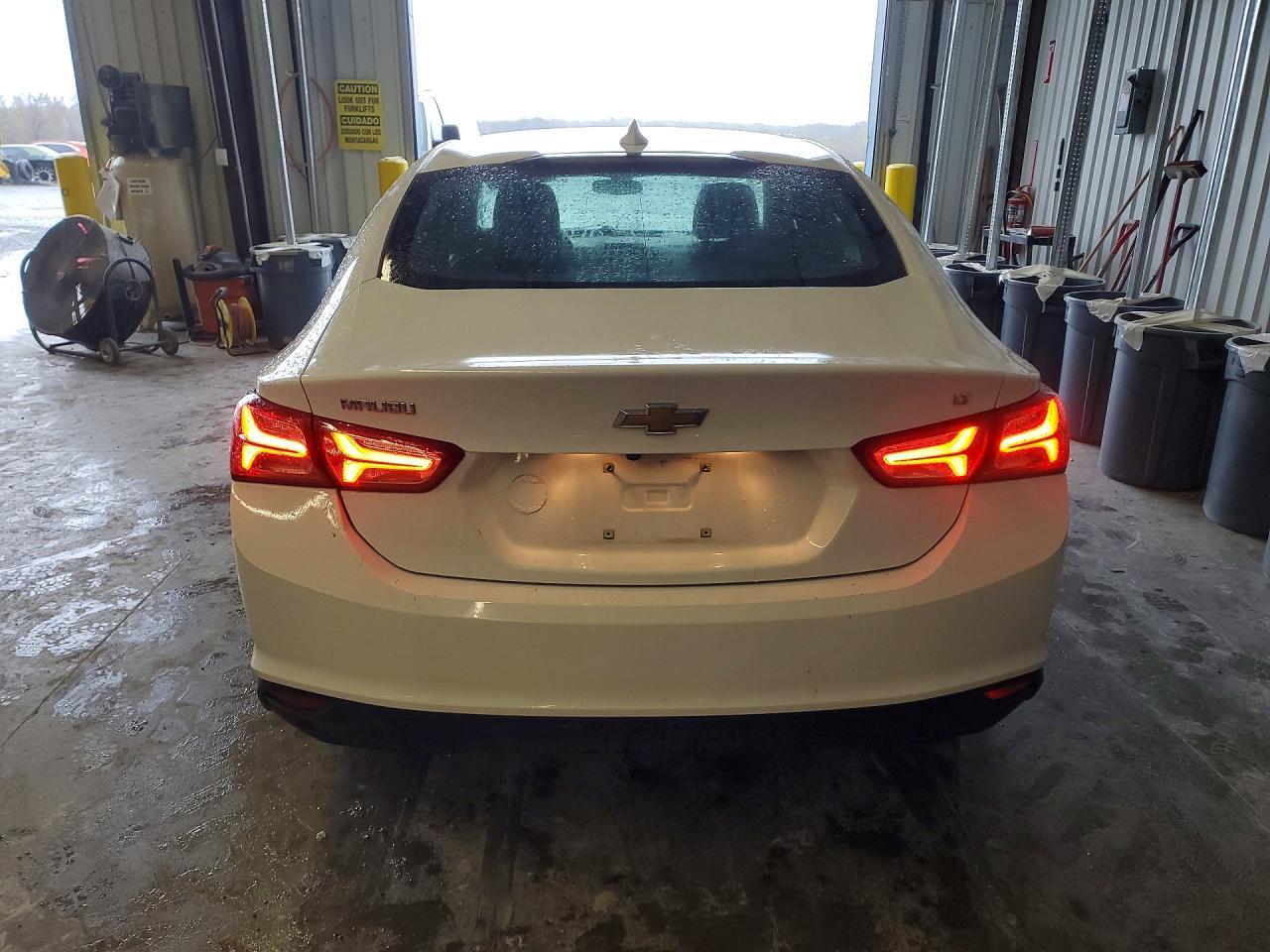 2022 Chevrolet Malibu Lt - Фото 6