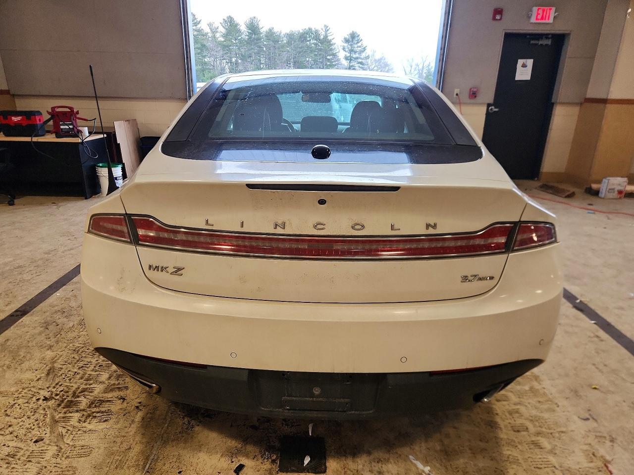 2013 Lincoln Townhouse Mkz - Image 6