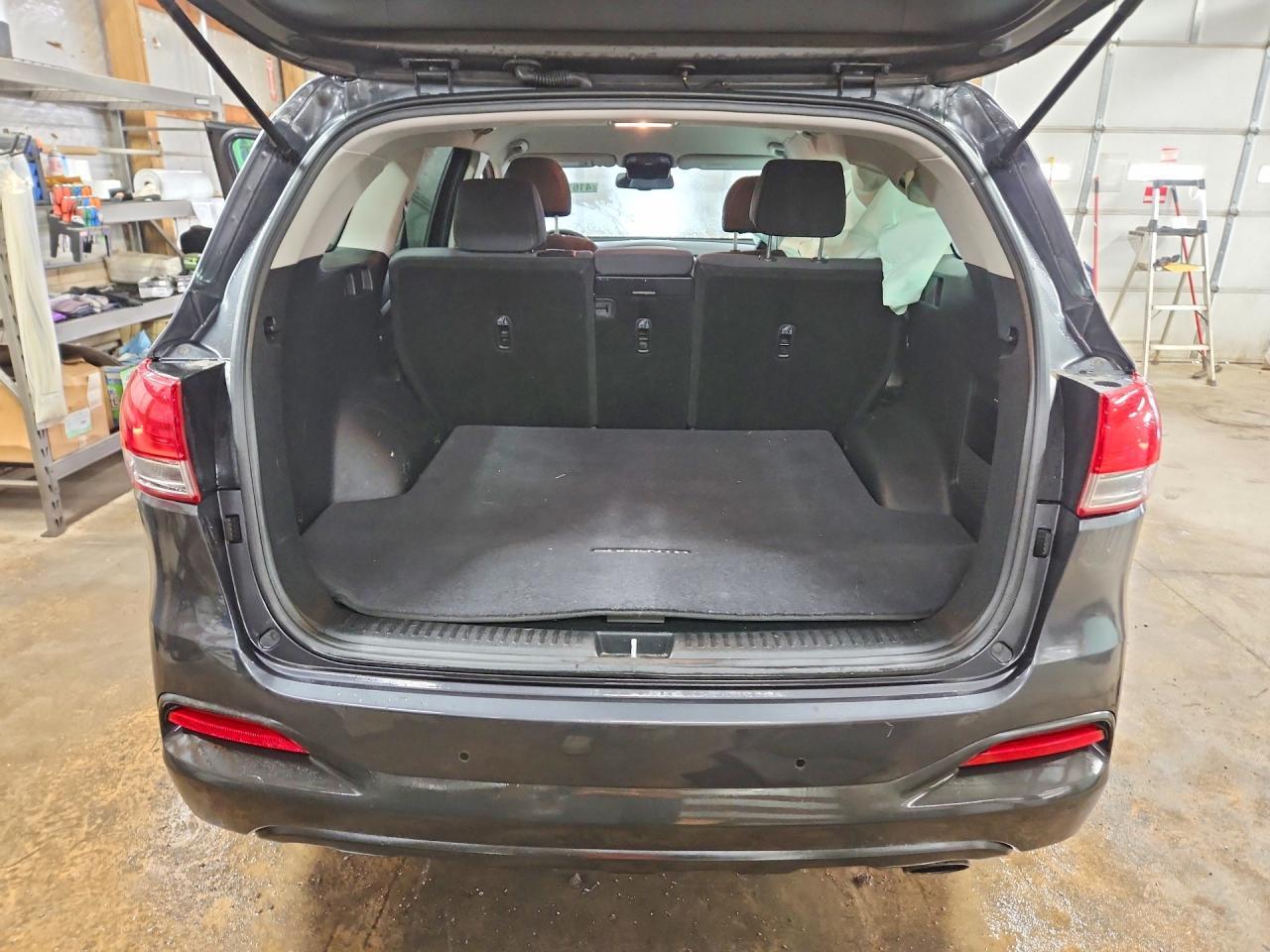 2018 Kia Sorento Lx - Image 6