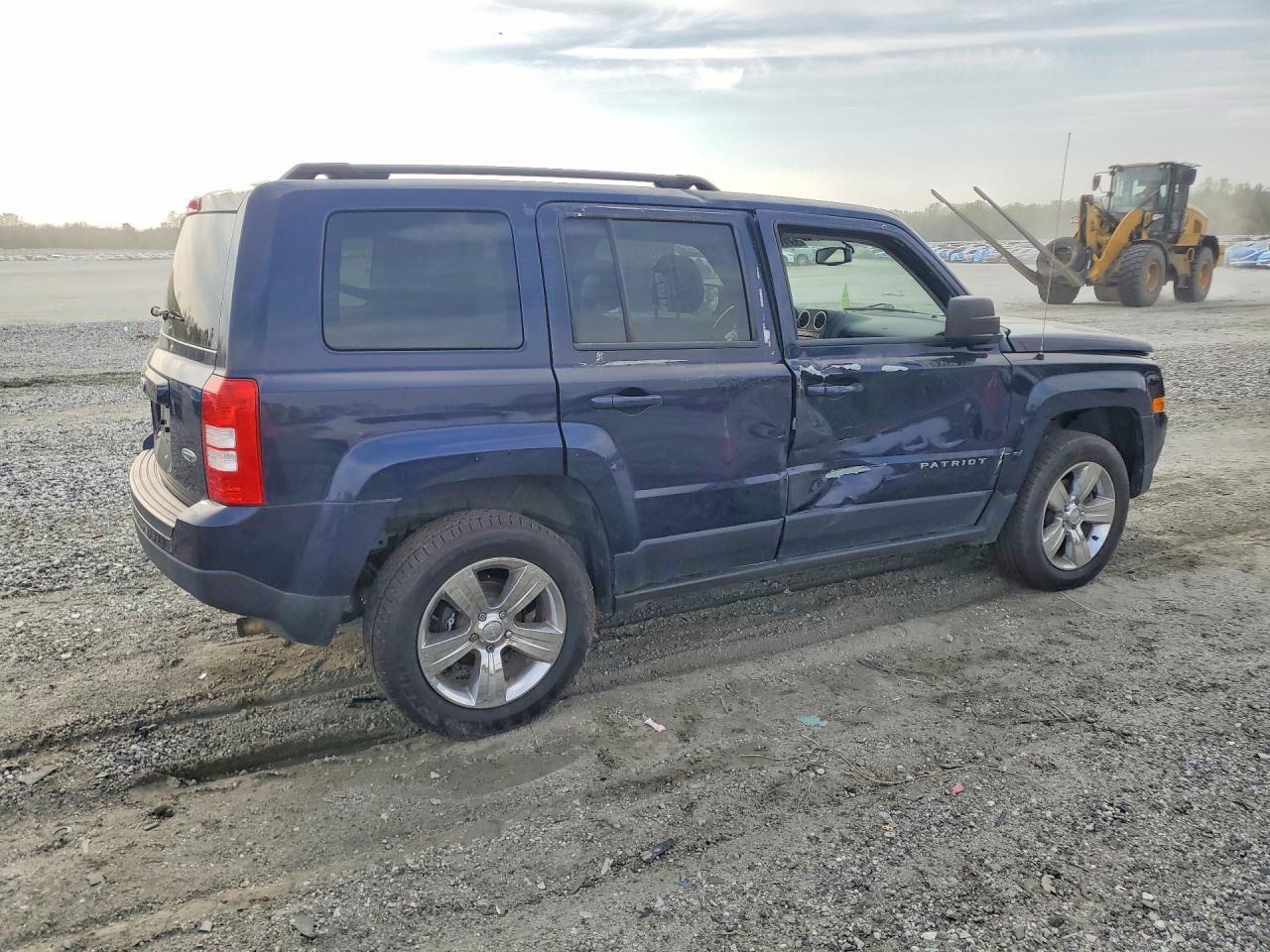 2016 Jeep Patriot Latitude - Image 3