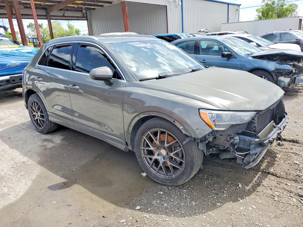 2021 Audi Q3 Premium 40 - Image 4