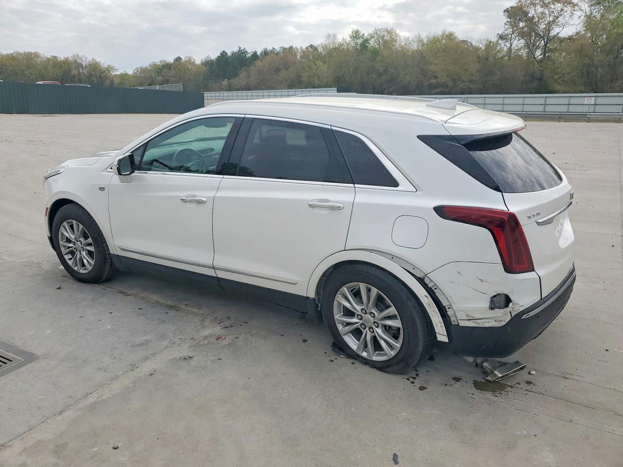 2022 Cadillac Xt5 Luxury - Фото 2