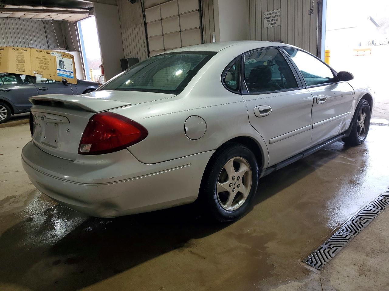 2002 Ford Taurus Ses - Фото 3