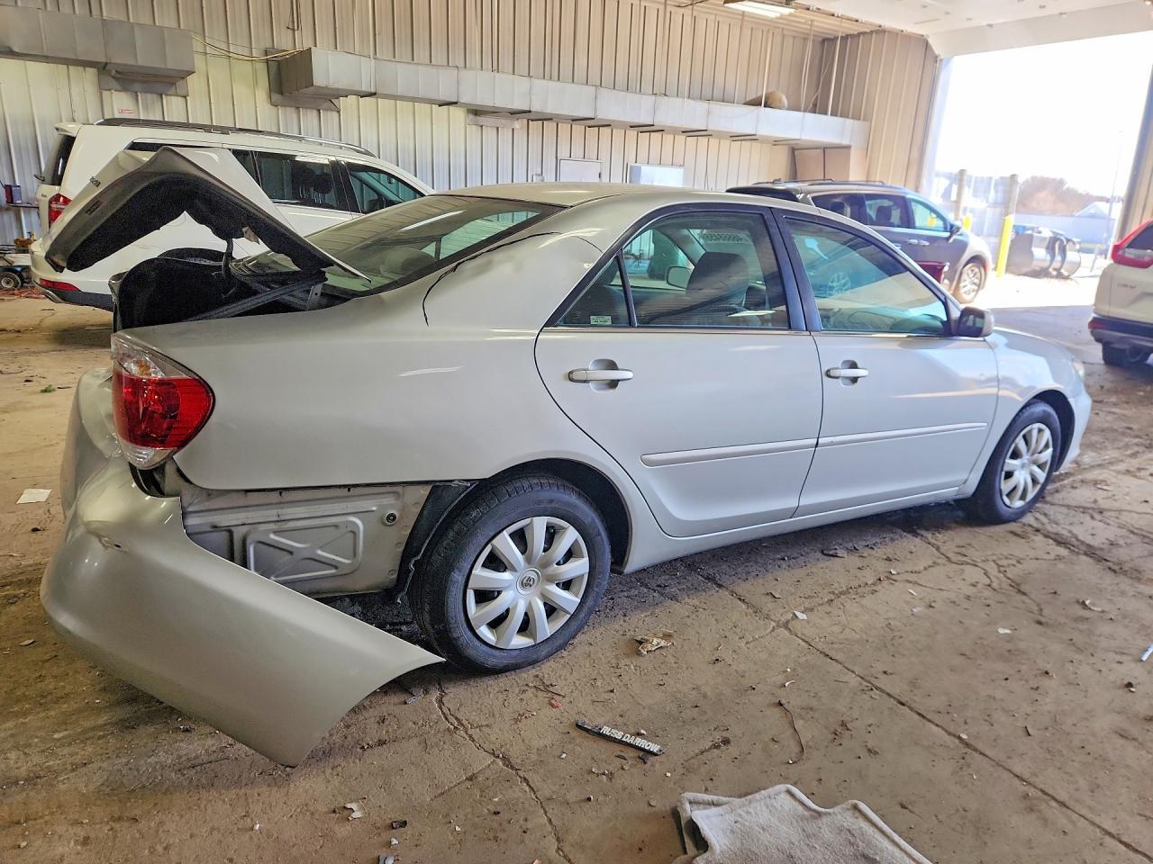 2006 Toyota Camry Le - Фото 3