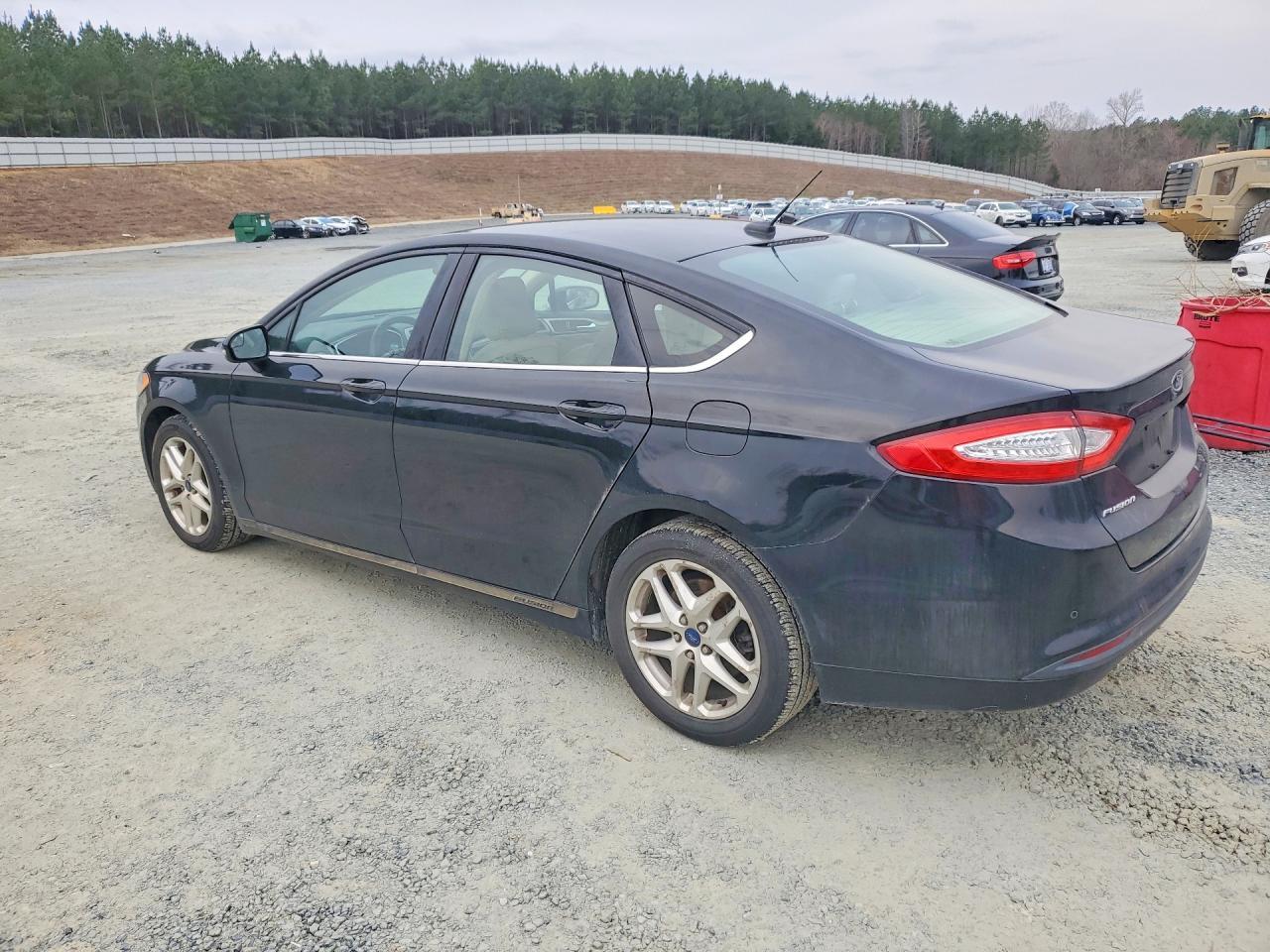 2016 Ford Fusion Se - Фото 2