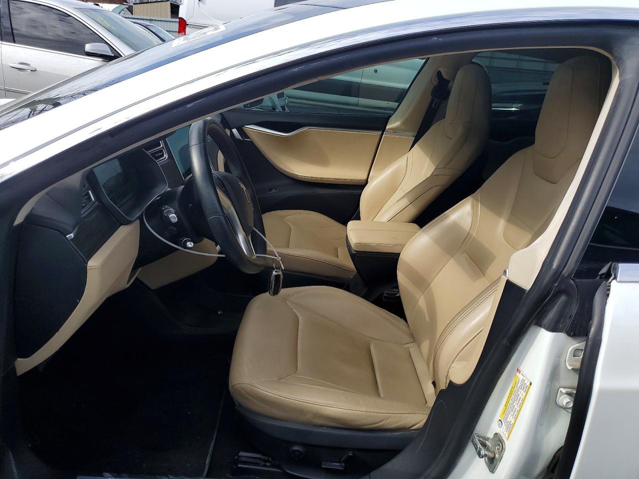 2015 Tesla Model S 85D - Фото 7