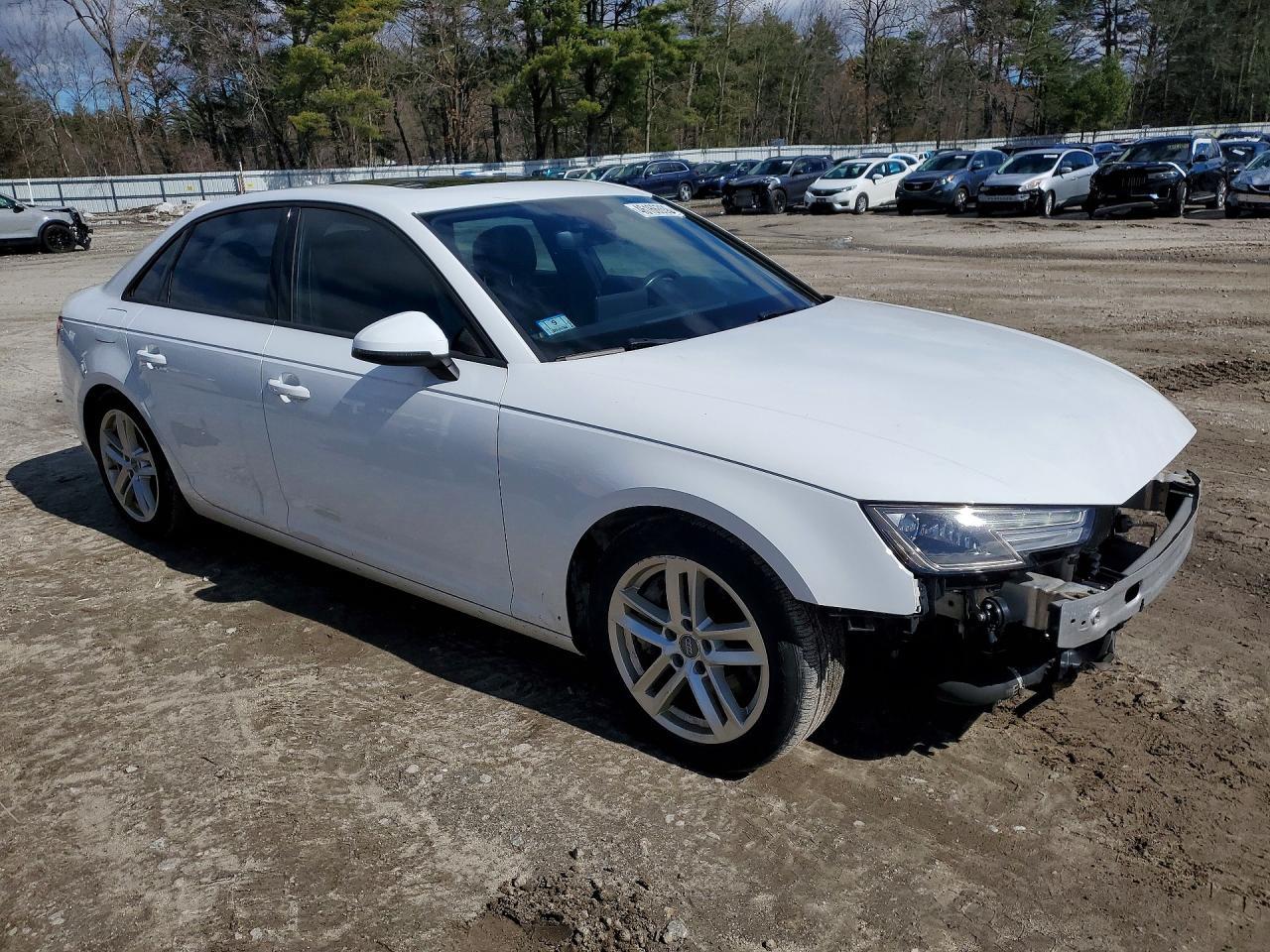 2017 Audi A4 Premium - Image 4
