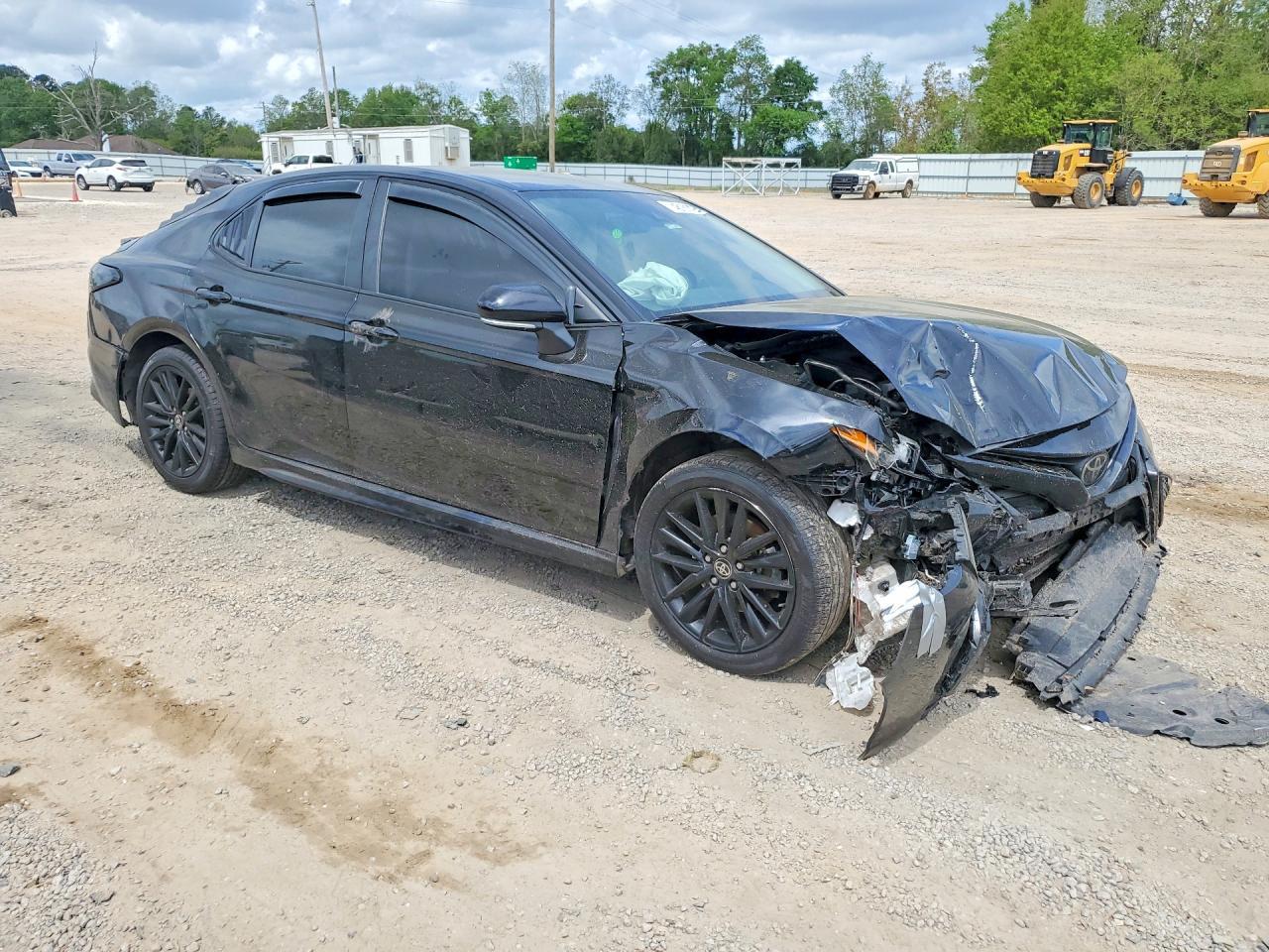 2023 Toyota Camry Se - Фото 4