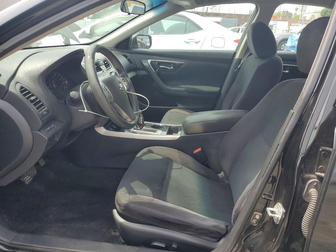 2014 Nissan Altima 2.5 S - Image 7