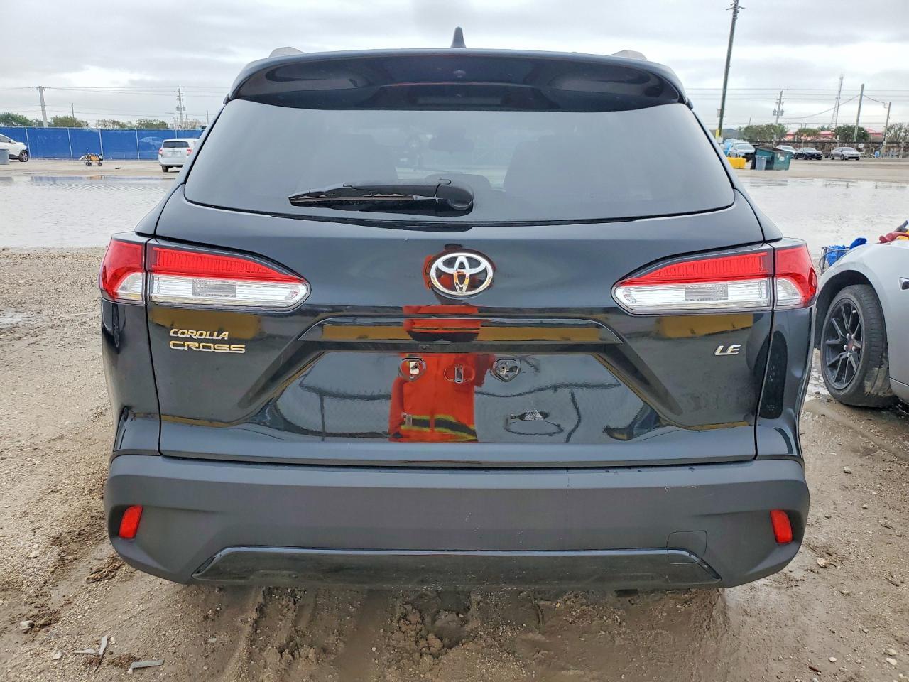 2022 Toyota Corolla Cross Le - Фото 6