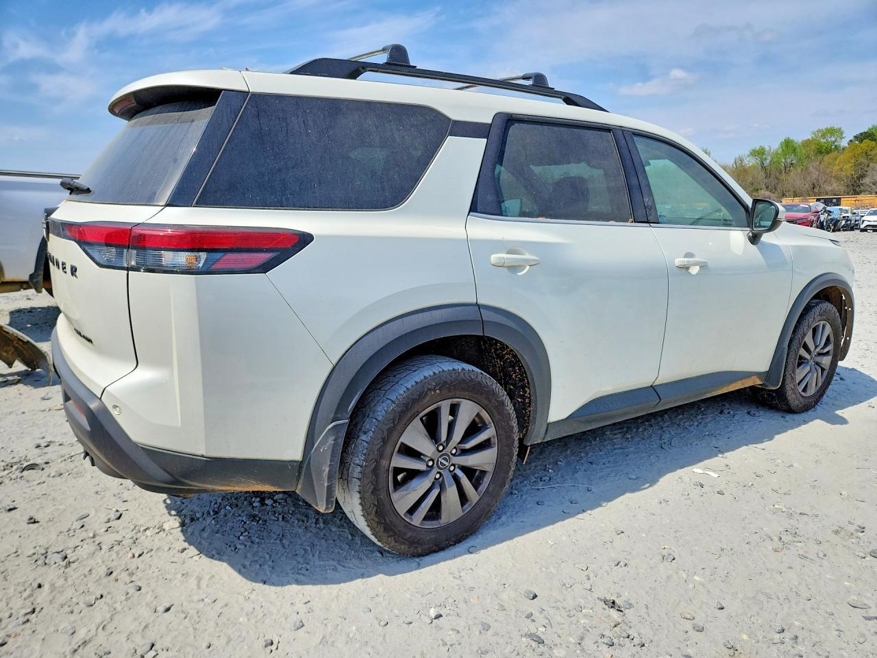 2022 Nissan Pathfinder Sv - Фото 3