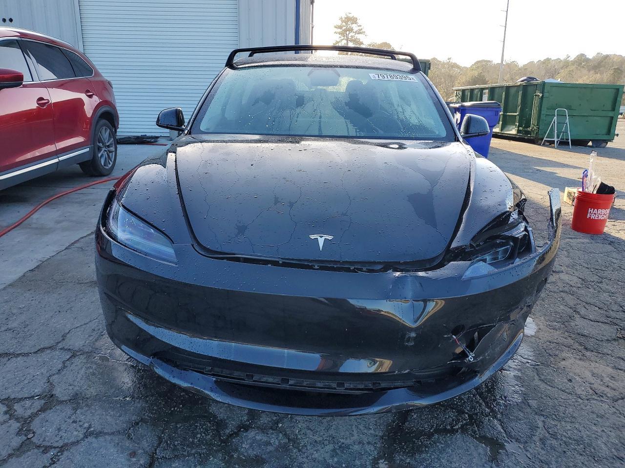 2025 Tesla Model 3 - Image 5