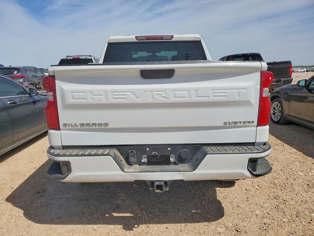 2022 Chevrolet Silverado Ltd C1500 Custom - Фото 6
