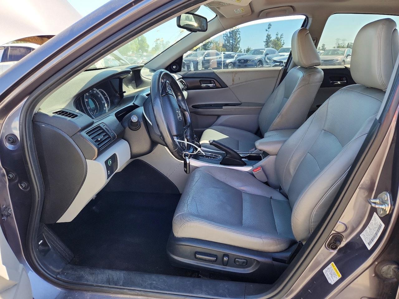 2015 Honda Accord Touring - Фото 7