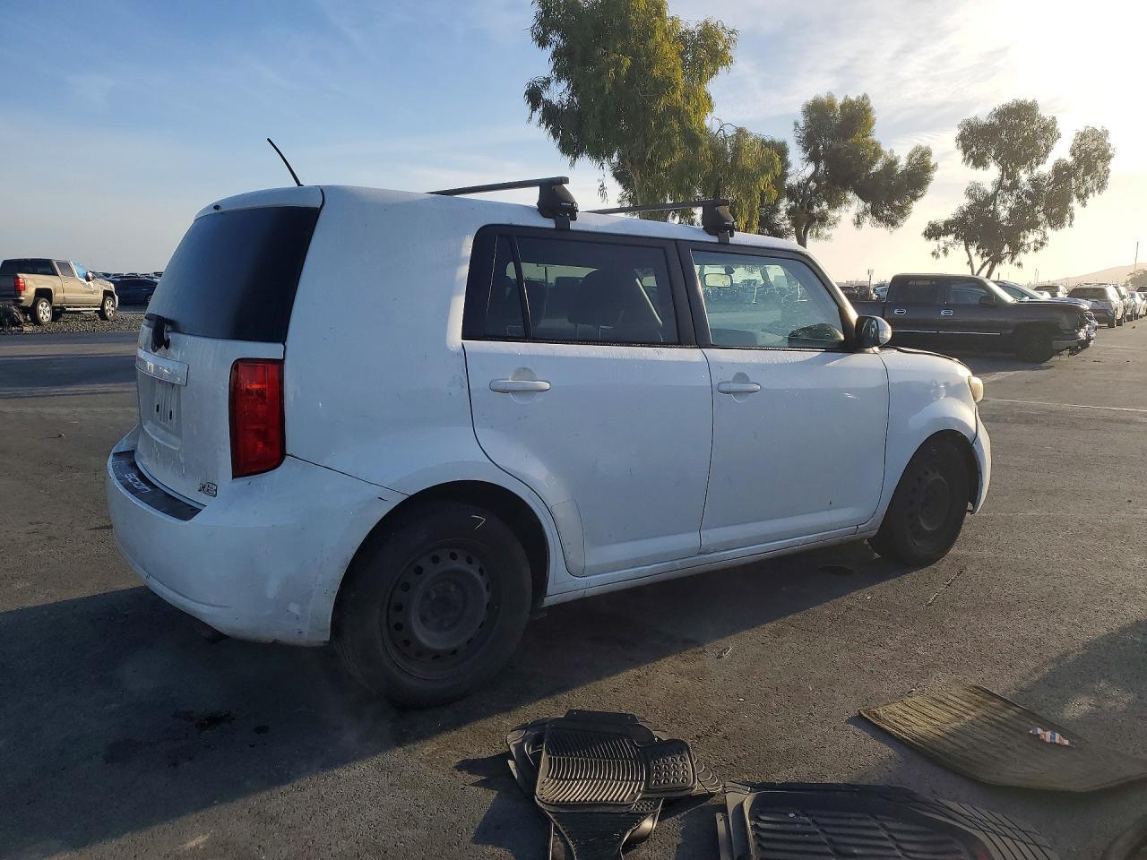2008 Scion Xb - Image 3