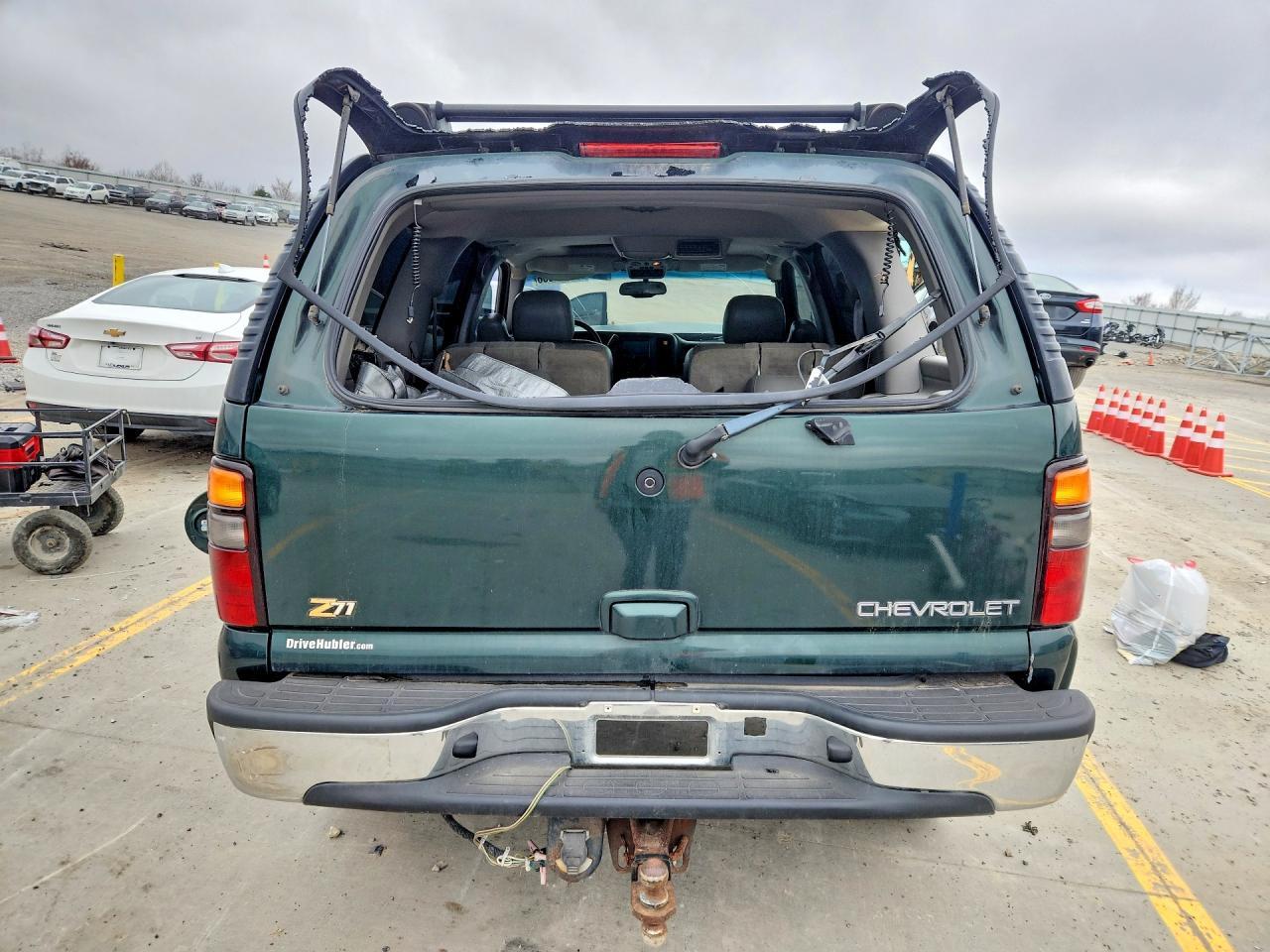 2004 Chevrolet Tahoe K1500 - Image 6