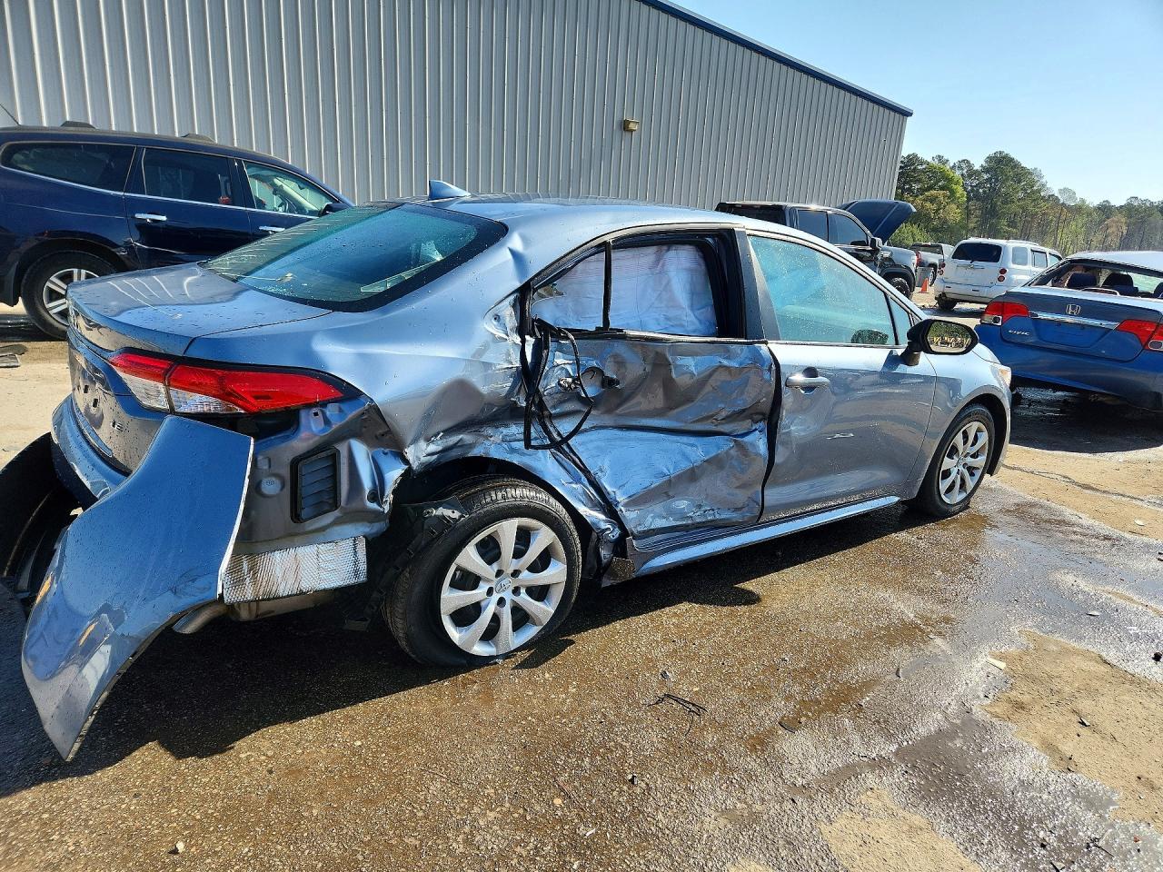 2024 Toyota Corolla Le - Фото 3