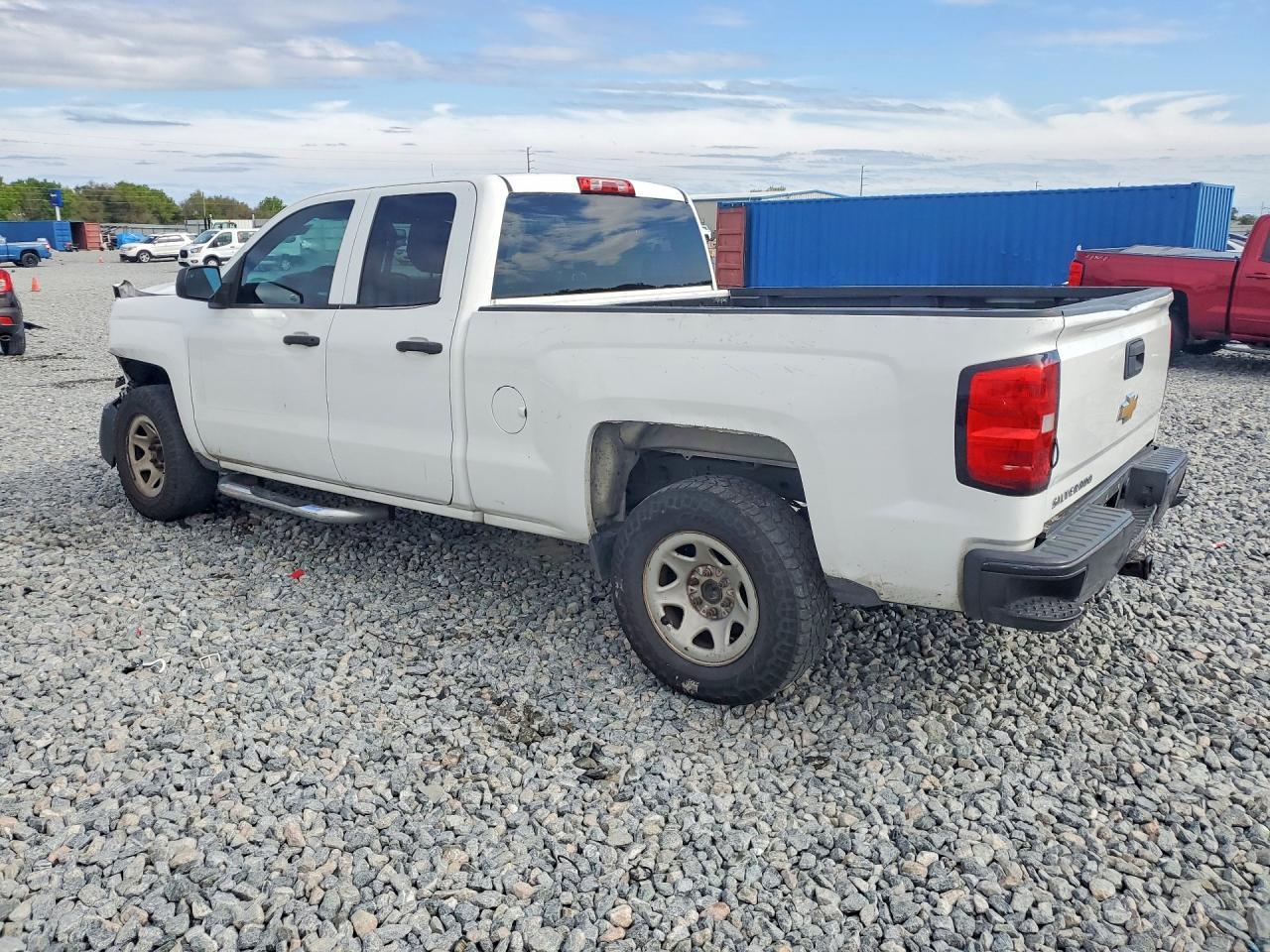 2014 Chevrolet Silverado C1500 - Image 2