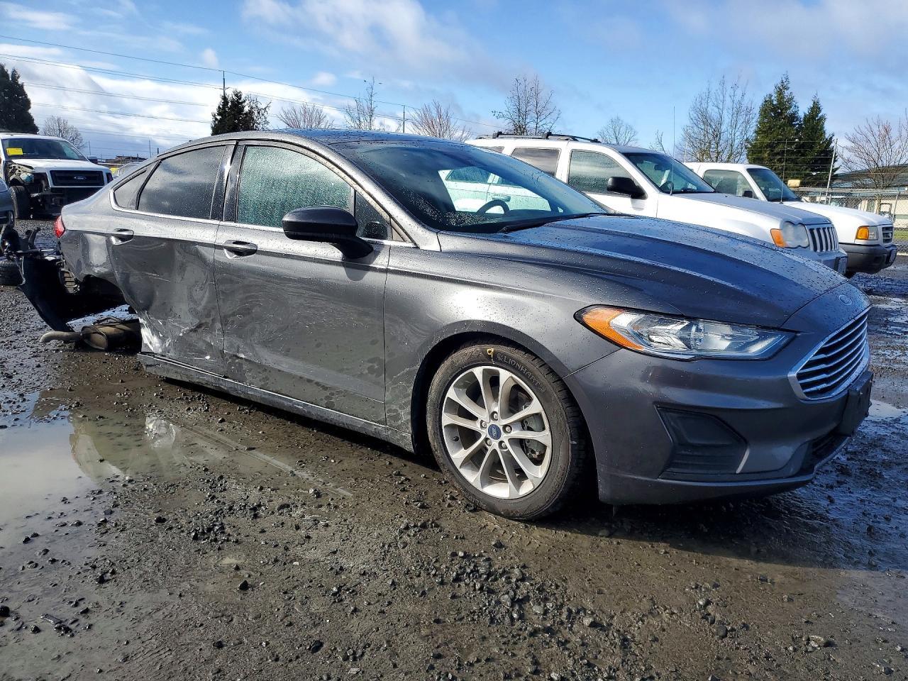 2020 Ford Fusion Se - Фото 4