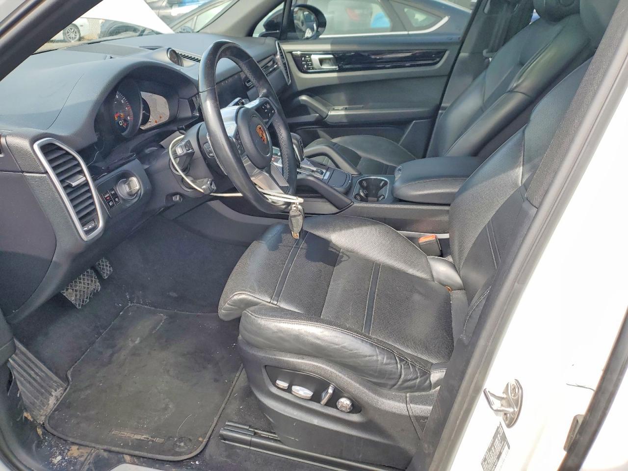 2019 Porsche Cayenne - Image 7