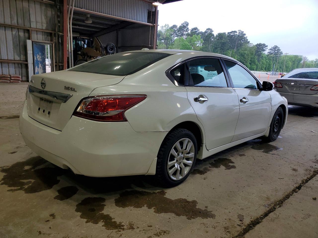 2013 Nissan Altima 3.5 S - Image 3