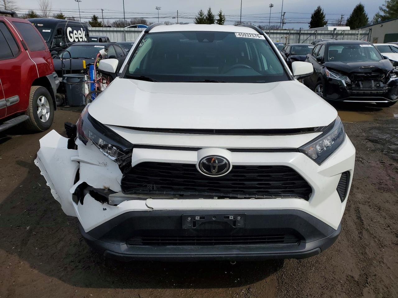 2021 Toyota Rav4 Le - Image 5