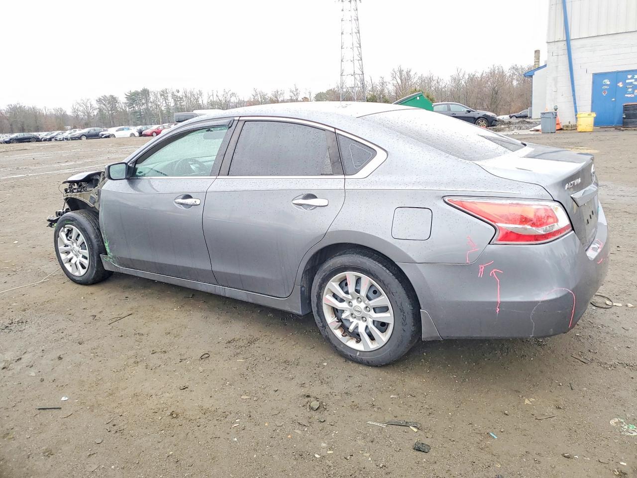 2014 Nissan Altima 2.5 S - Image 2