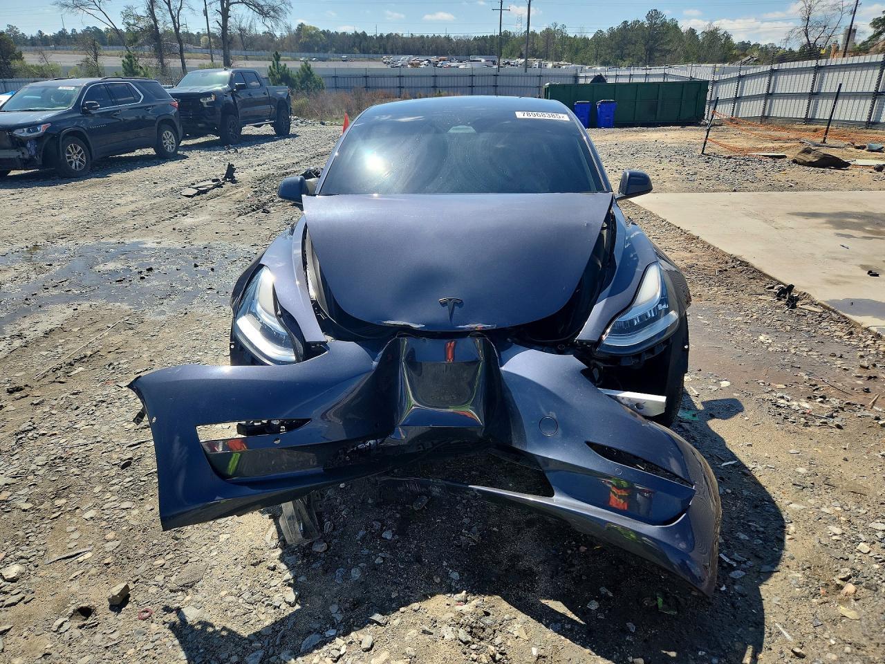 2022 Tesla Model 3 - Фото 5