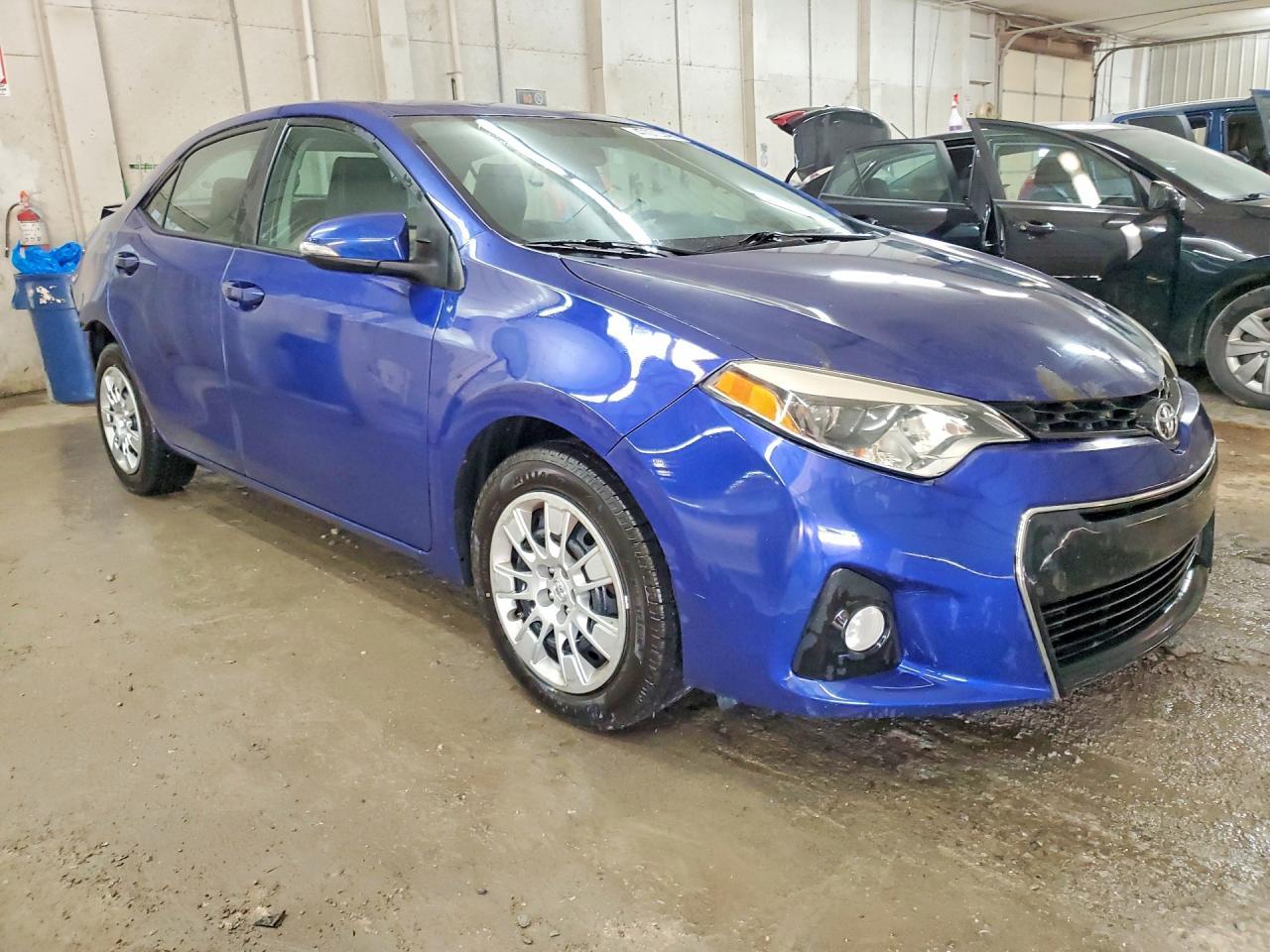 2016 Toyota Corolla S - Фото 4
