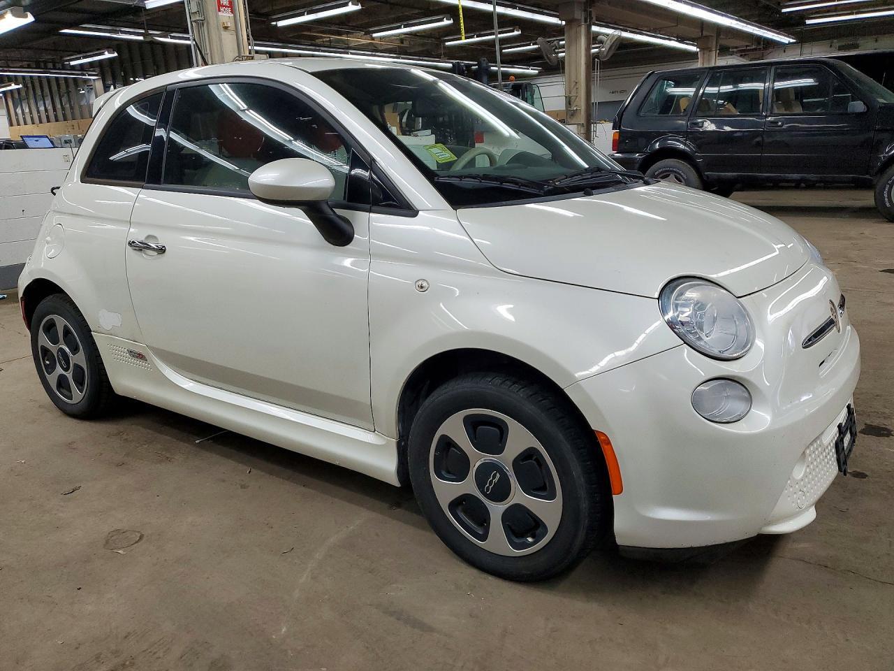 2013 Fiat 500 Electric - Фото 4