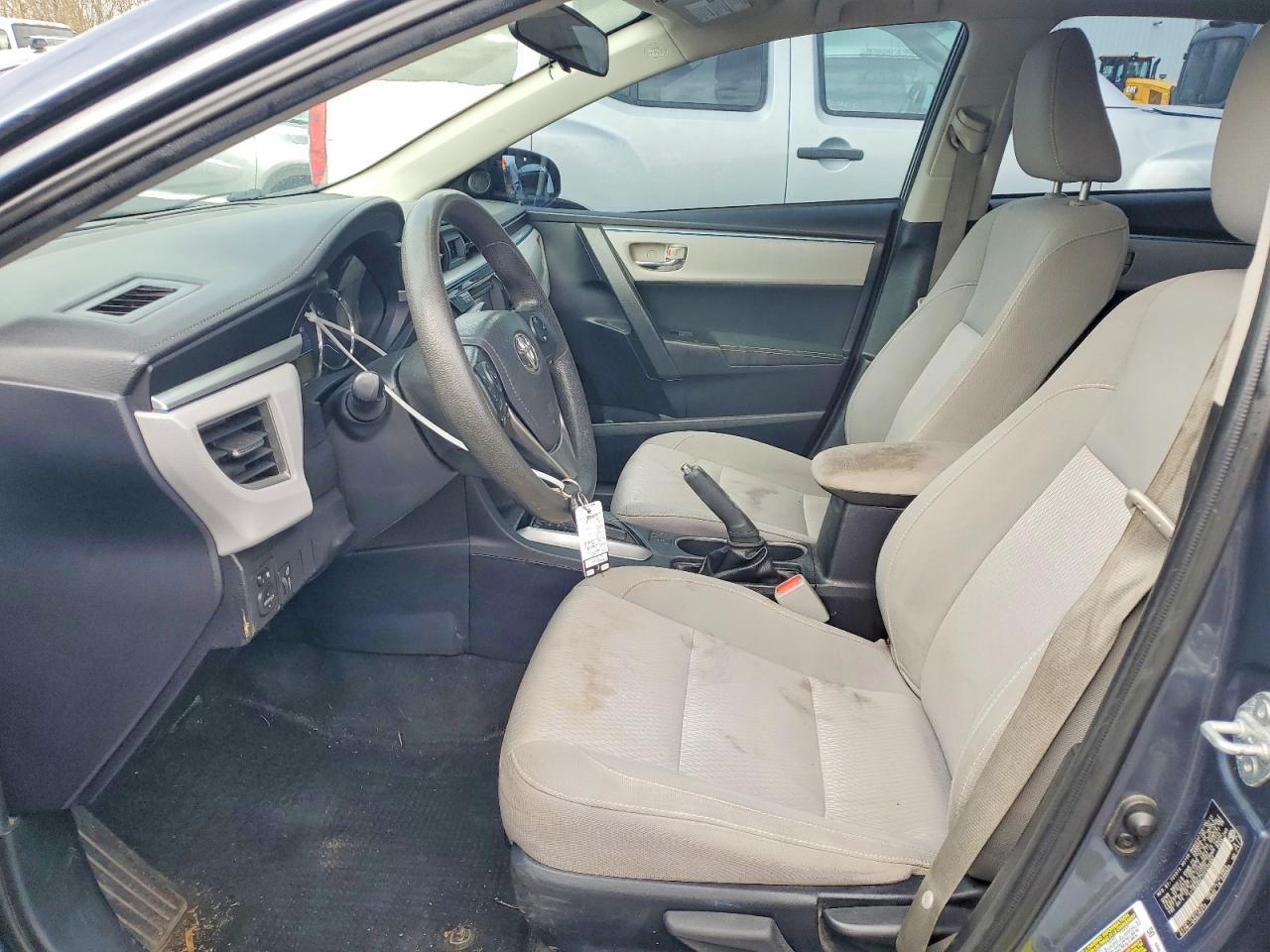 2014 Toyota Corolla Le - Image 7