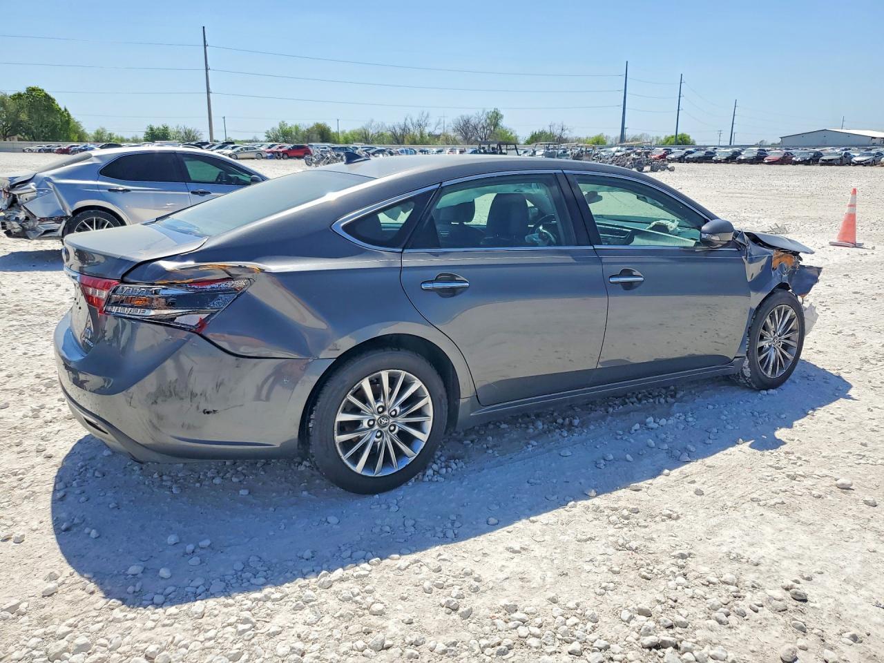 2016 Toyota Avalon Hybrid Limited - Фото 3