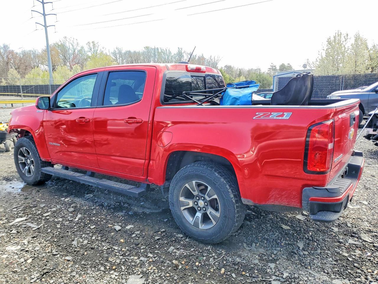 2017 Chevrolet Colorado Z71 - Image 2