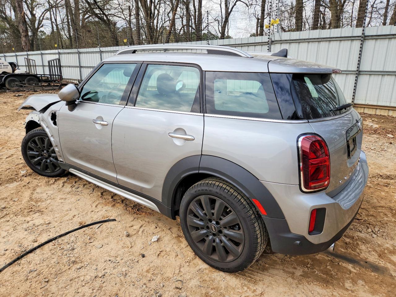 2024 Mini Cooper S Countryman - Image 2