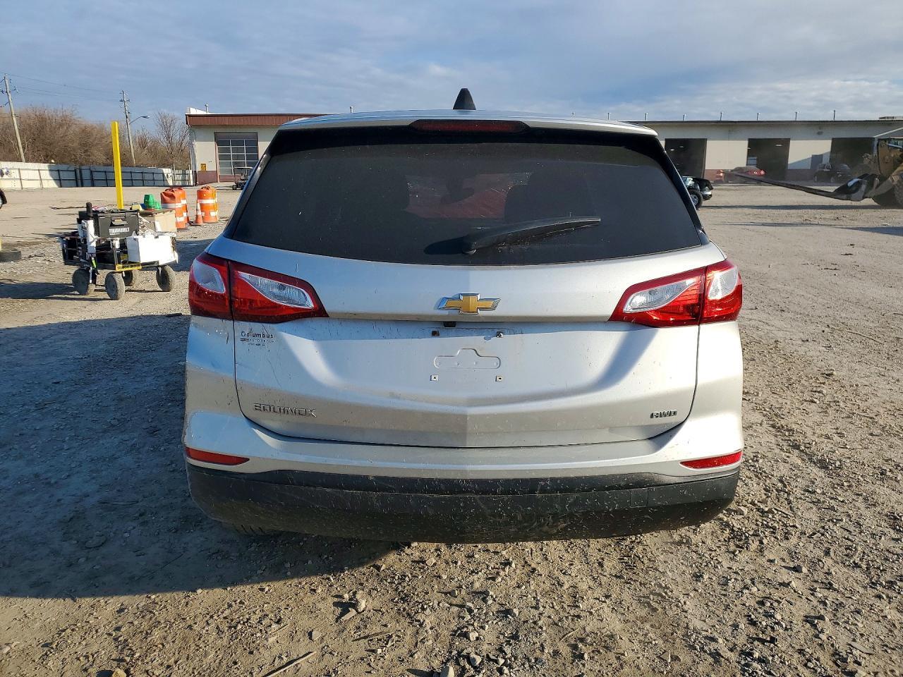 2020 Chevrolet Equinox Ls - Фото 6