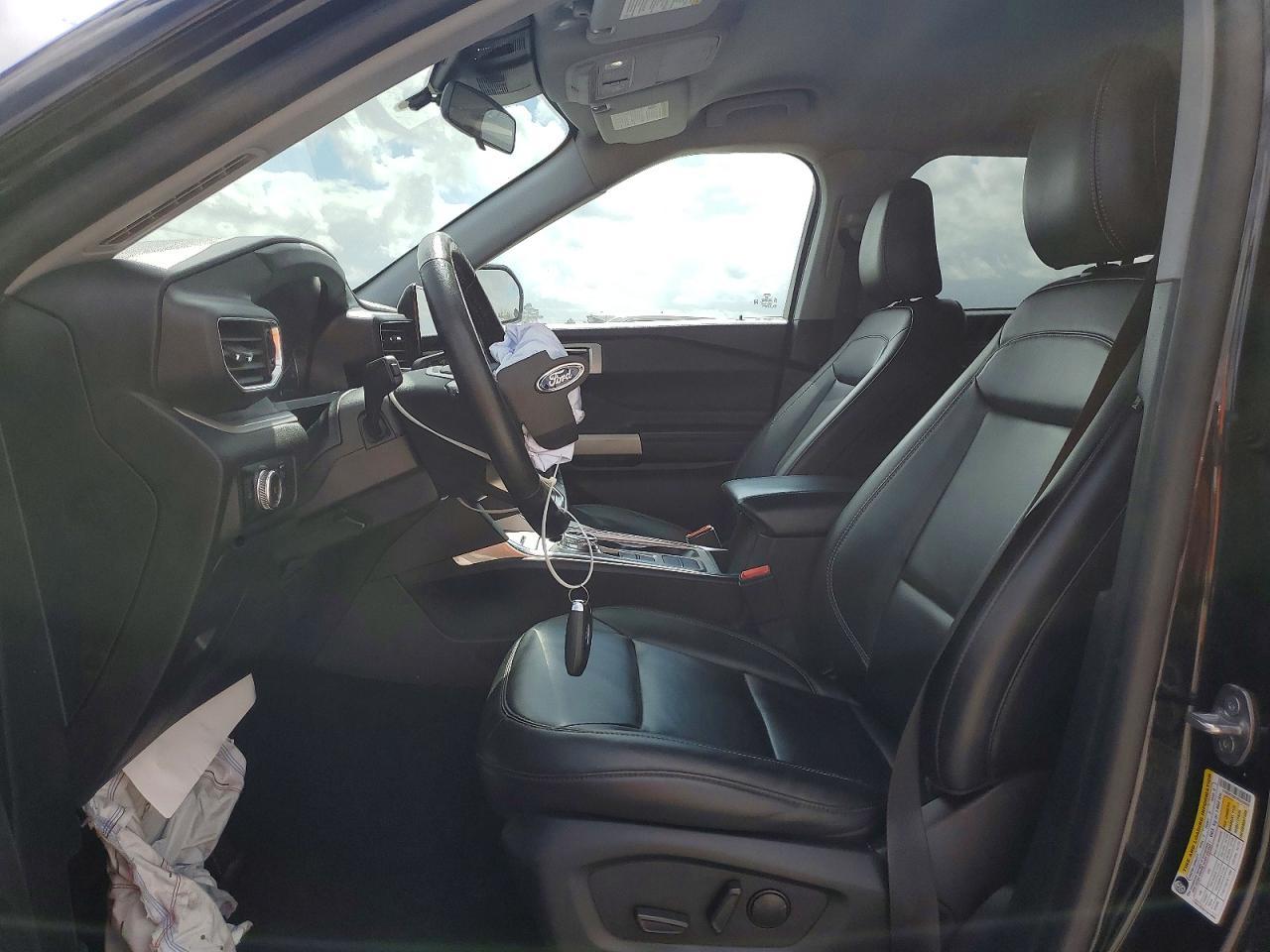 2023 Ford Explorer Xlt - Image 7