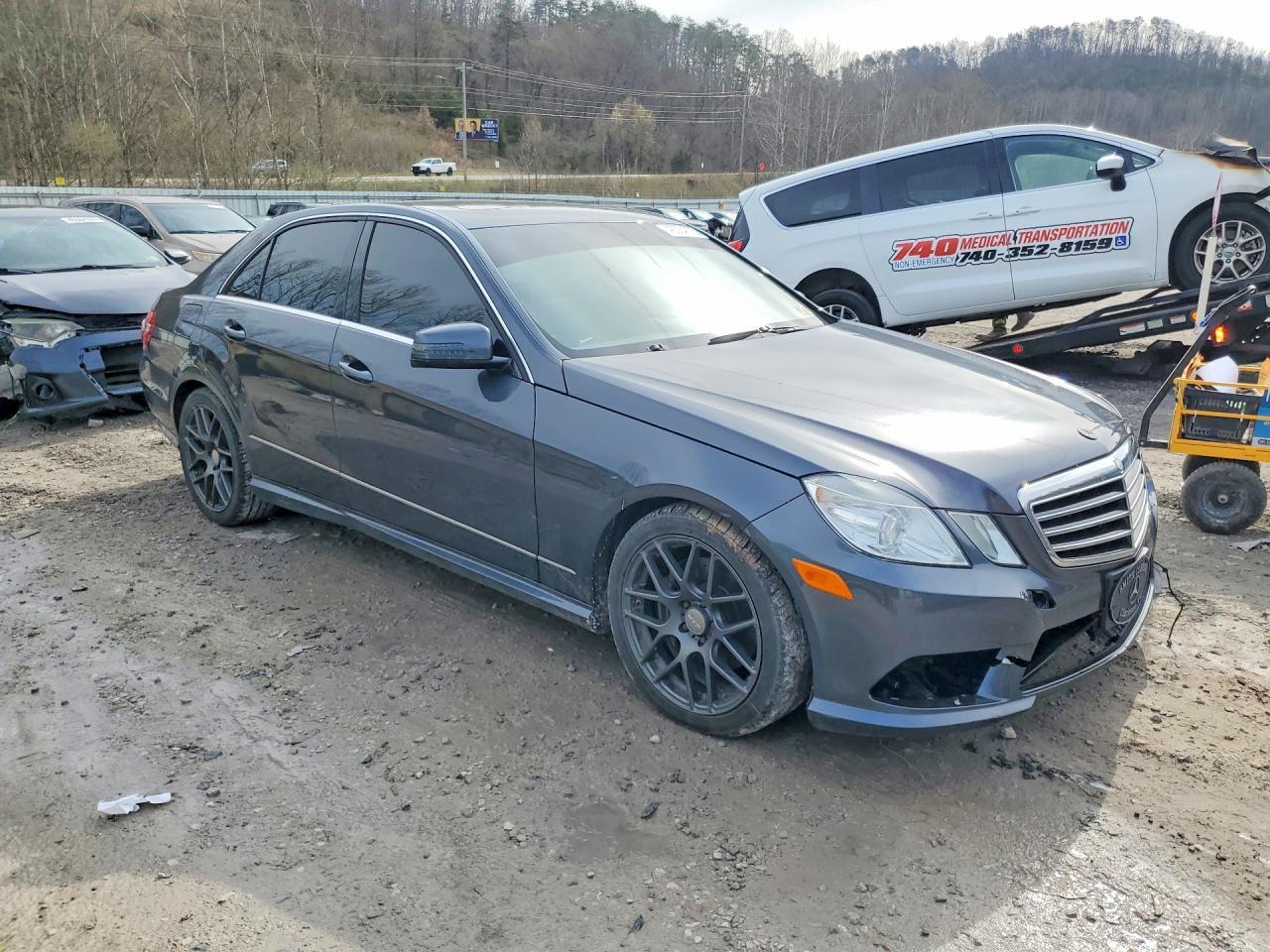 2010 Mercedes-Benz E 350 4Matic - Фото 4