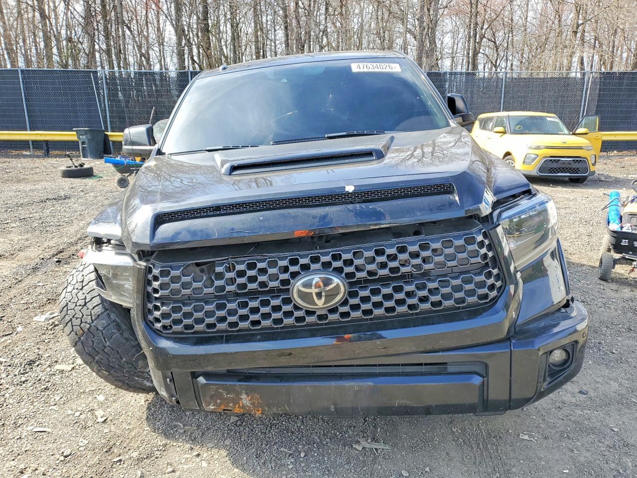 2019 Toyota Tundra Sr5 - Image 5