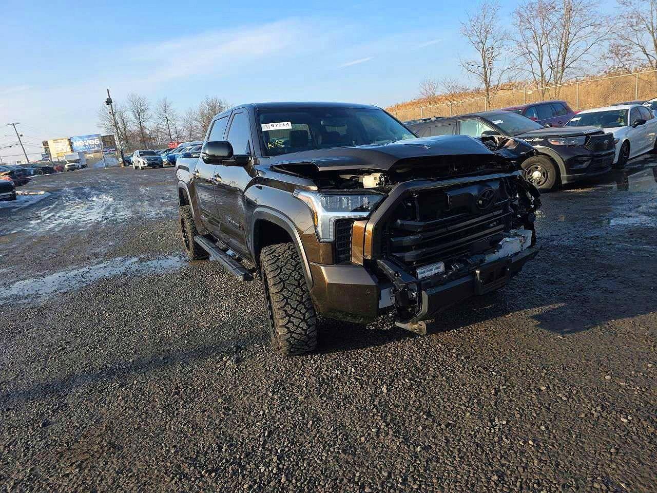 2024 Toyota Tundra Crewmax Limited - Фото 5