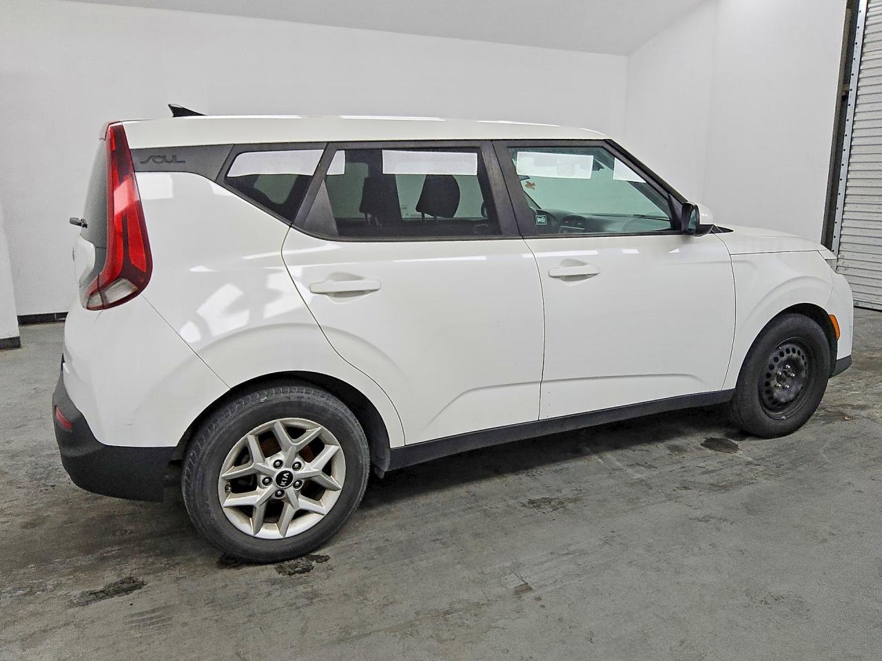 2020 Kia Soul S - Image 3