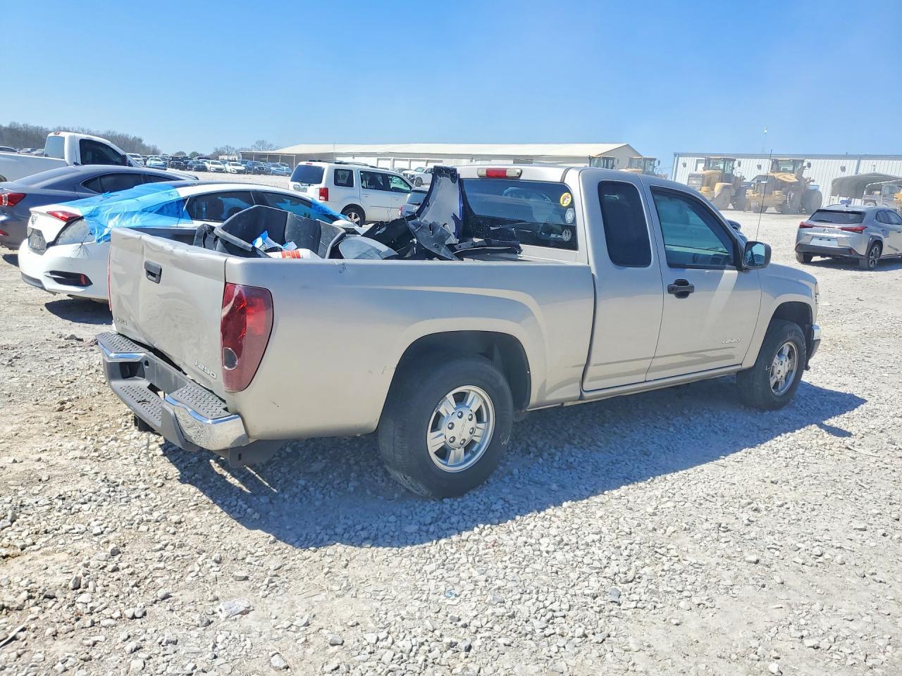 2008 Isuzu I-290 - Image 3