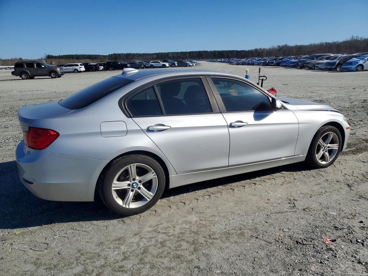 2015 BMW 328 I - Фото 3