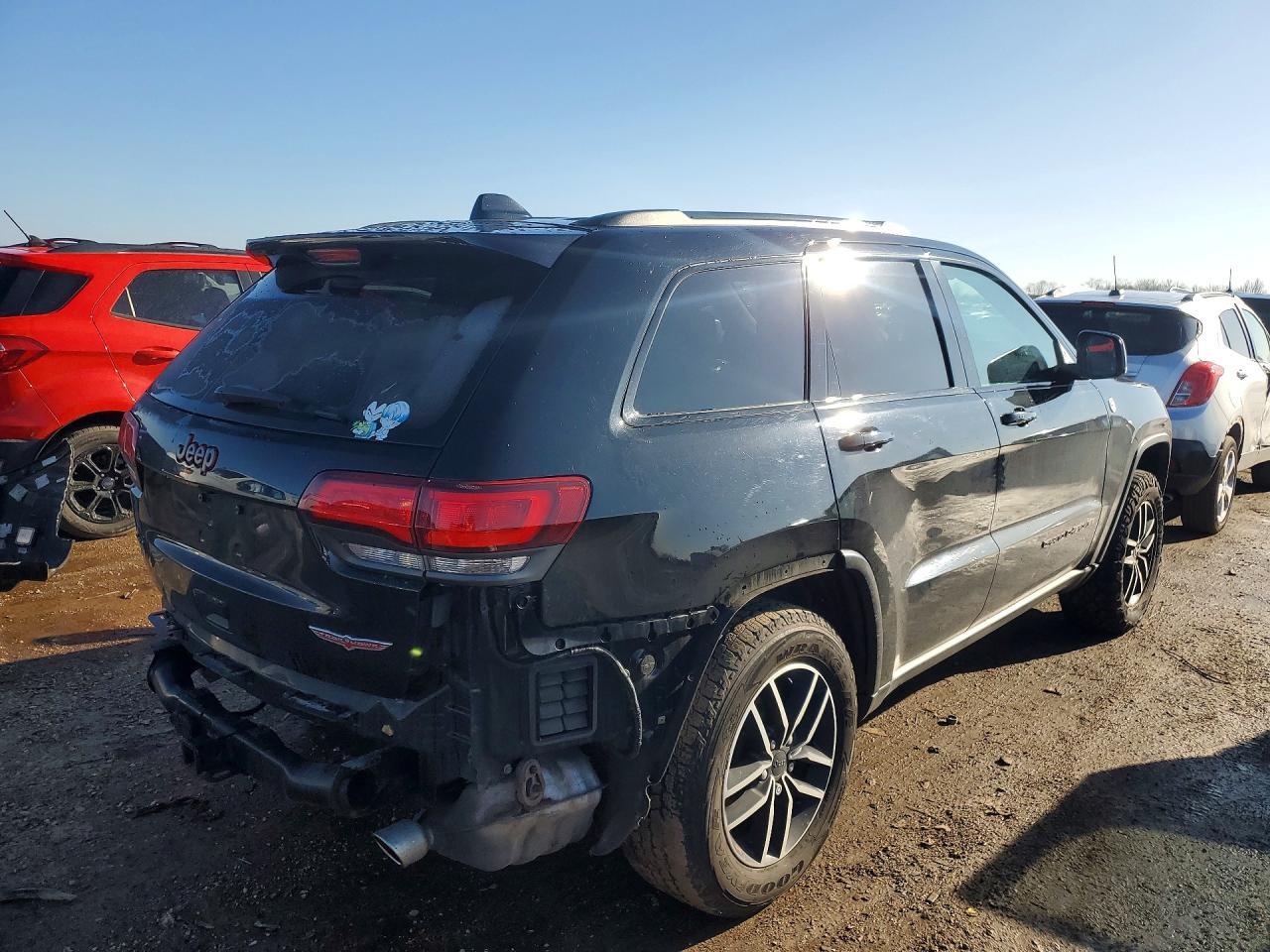 2019 Jeep Grand Cherokee Trailhawk - Image 3