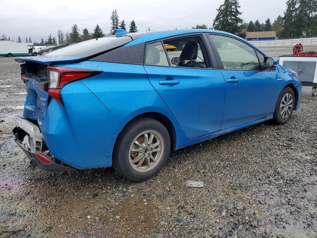 2022 Toyota Prius Xle Awd-E - Фото 3