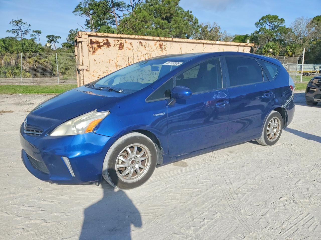 2013 Toyota Prius V Two