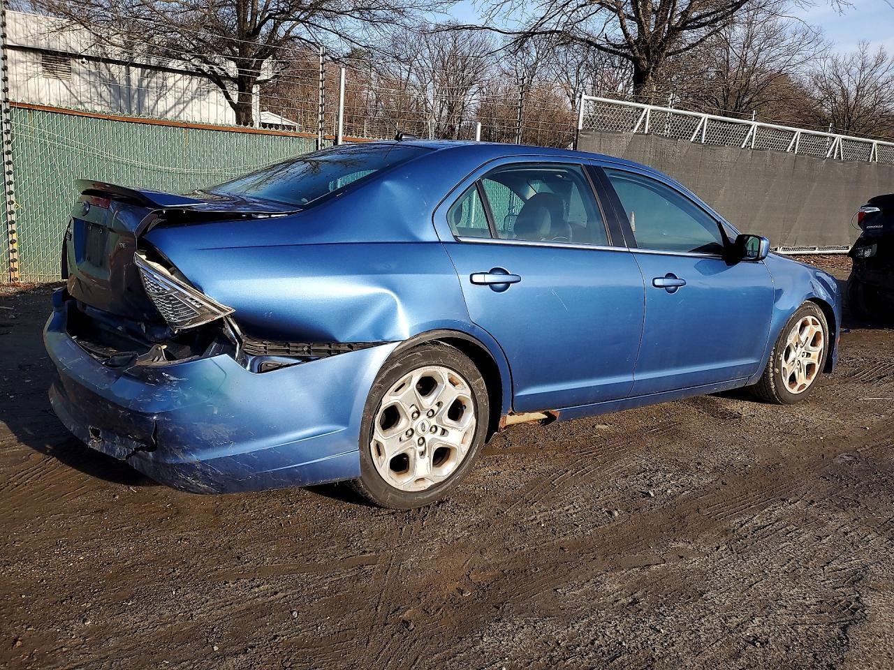 2010 Ford Fusion Se - Фото 3
