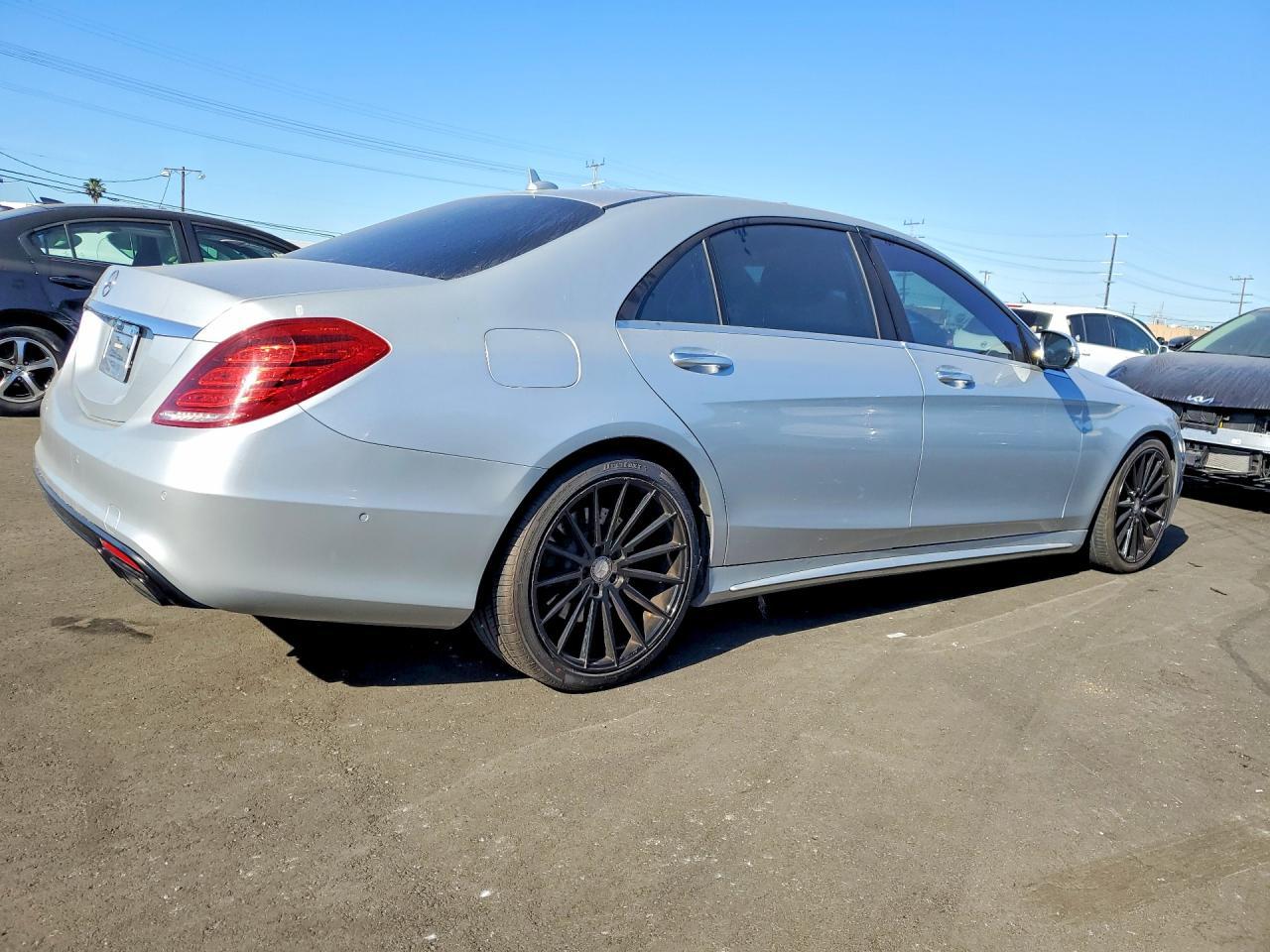 2015 Mercedes-Benz S 550 - Фото 3