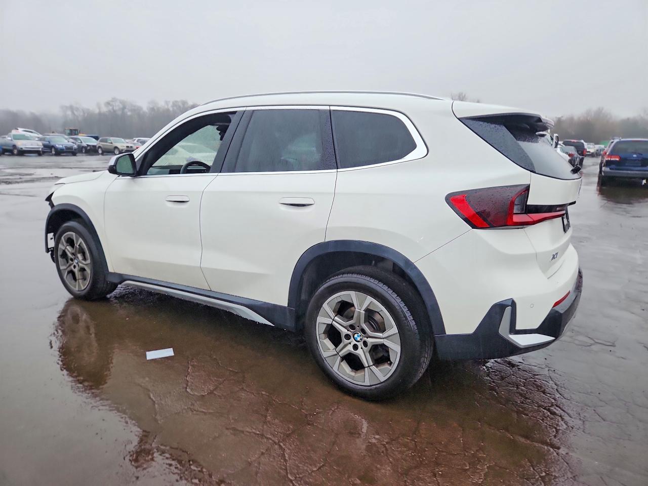 2023 BMW X1 xDrive28I - Image 2